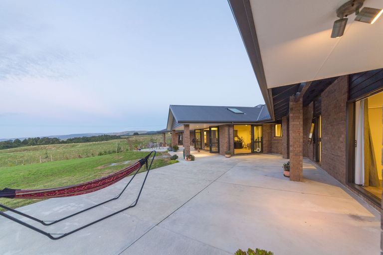 Photo of property in 219 Kahuterawa Road, Linton, Palmerston North, 4472
