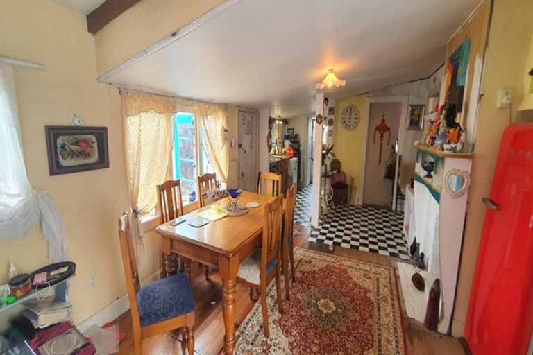 Photo of property in 9 Edward Street, Waimate, 7924