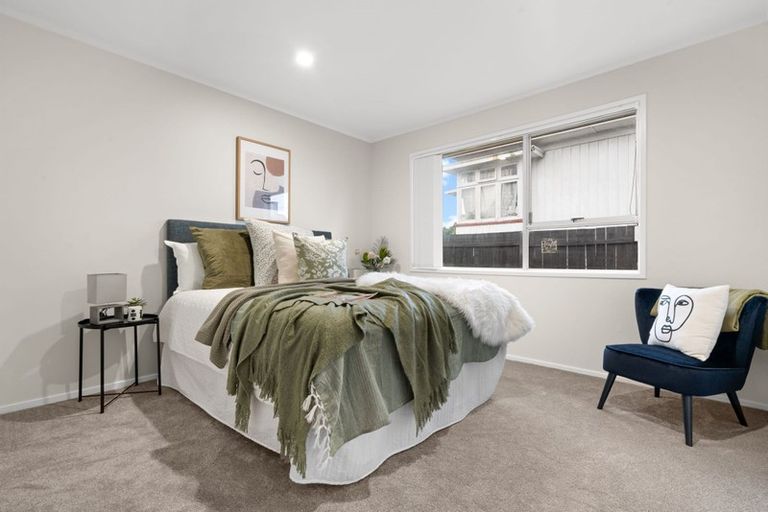 Photo of property in 1/735 Massey Road, Mangere, Auckland, 2022