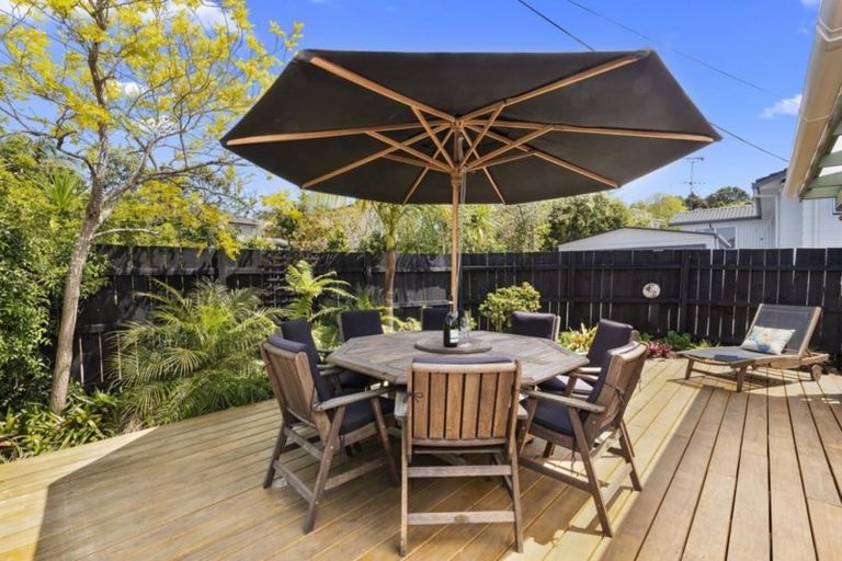 Photo of property in 69a Glenvar Road, Torbay, Auckland, 0630