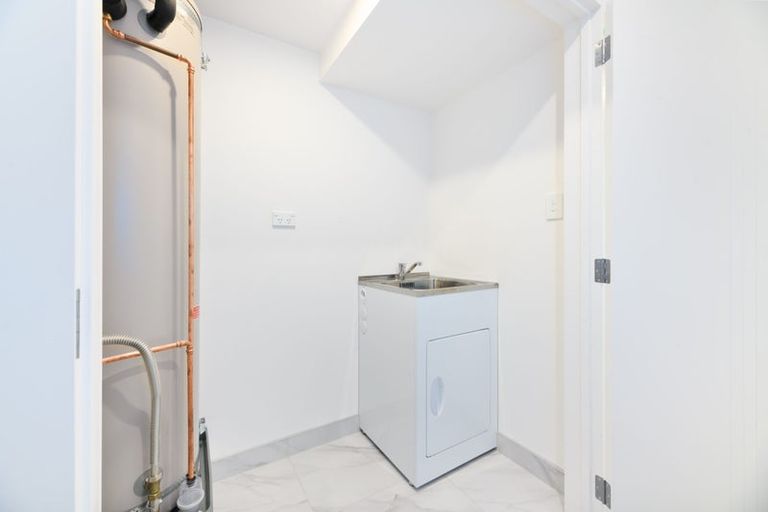 Photo of property in 17d Ranch Avenue, Beach Haven, Auckland, 0626
