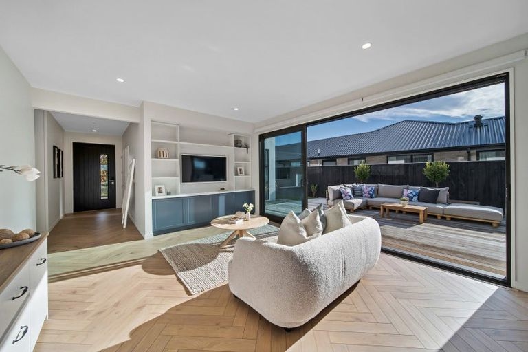 Photo of property in 14 Rapaki Street, Pegasus, 7612