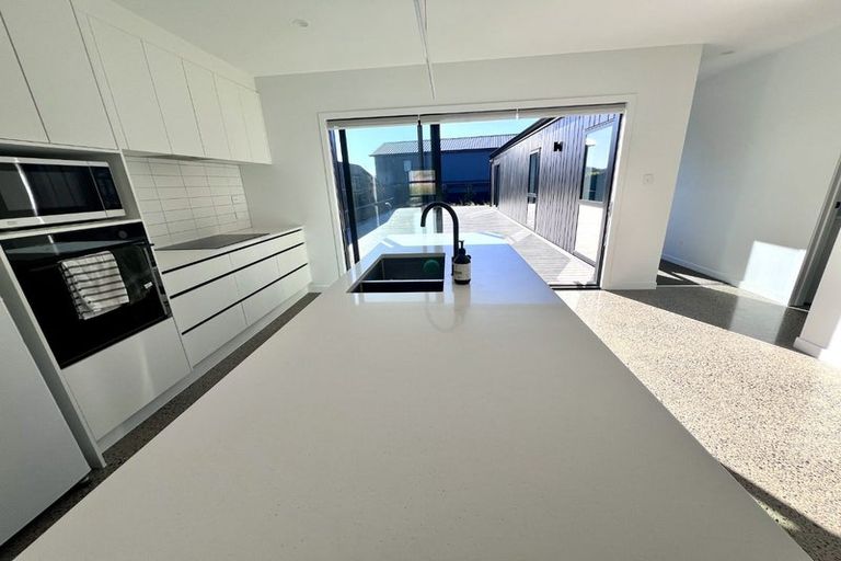 Photo of property in 43 Kikorangi Drive, Wainui, Silverdale, 0992