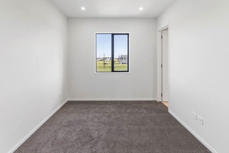 Photo of property in 19 Peara Lane, Karaka, Papakura, 2113