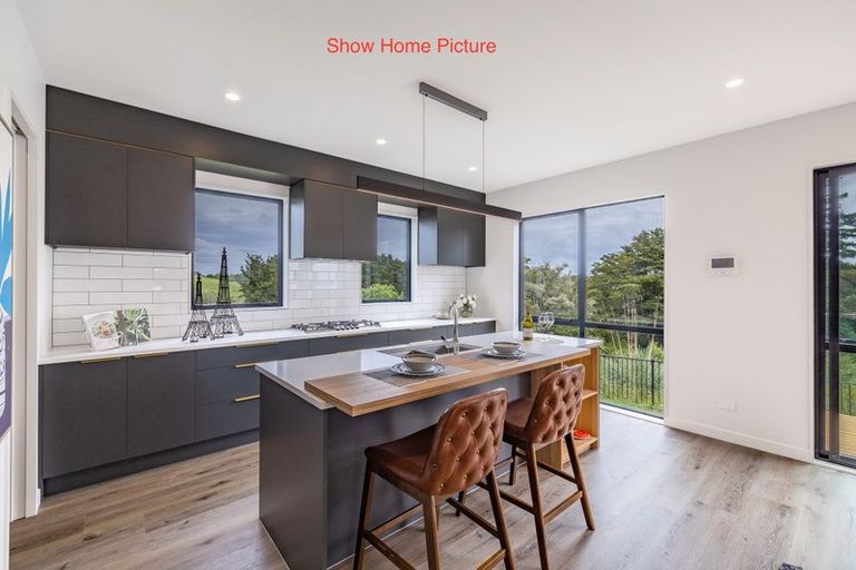 Photo of property in 2 Cutfield Lane, Kumeu, 0810