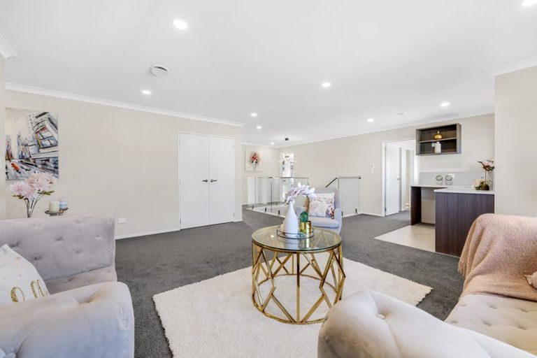 Photo of property in 26 Hikuawa Road, Flat Bush, Auckland, 2019