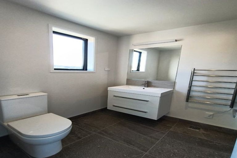 Photo of property in 27 Holystone Road, Whitby, Porirua, 5024