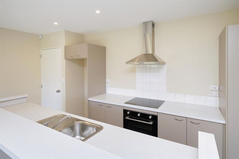 Photo of property in 9b Ferndown Lane, Bromley, Christchurch, 8062