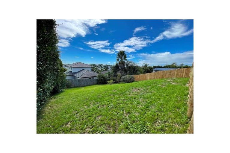 Photo of property in 16 Moera Place, Stanmore Bay, Whangaparaoa, 0932