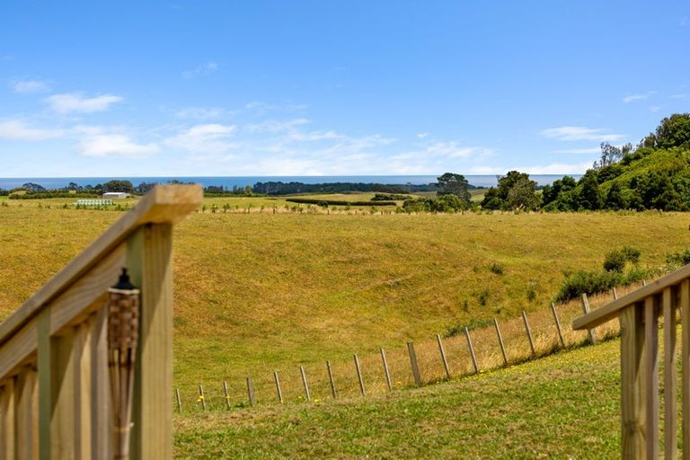 Photo of property in 11 Leith Road, Okato, New Plymouth, 4374