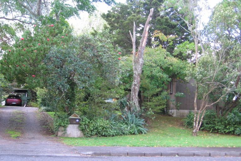 Photo of property in 46 Sherwood Avenue, Te Atatu South, Auckland, 0610