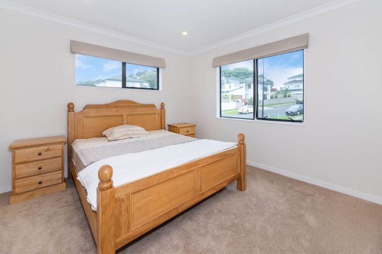Photo of property in 11 Harvest Avenue, Orewa, 0931