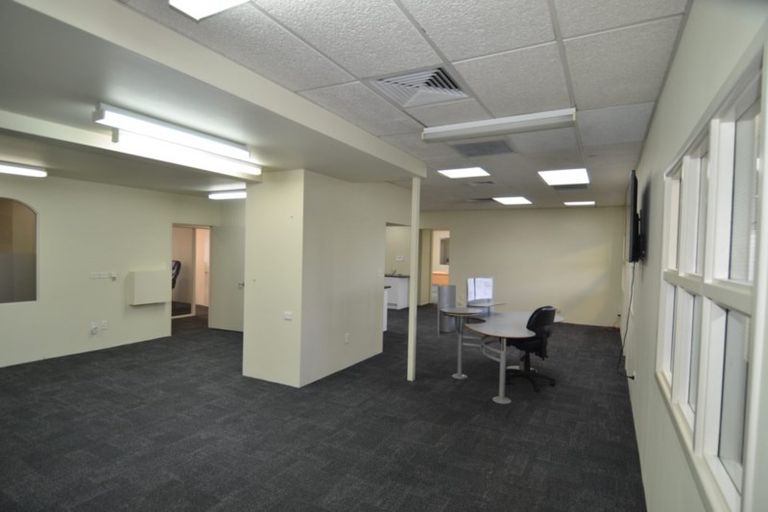 Photo of property in 1d Daytona Road, Henderson, Auckland, 0610