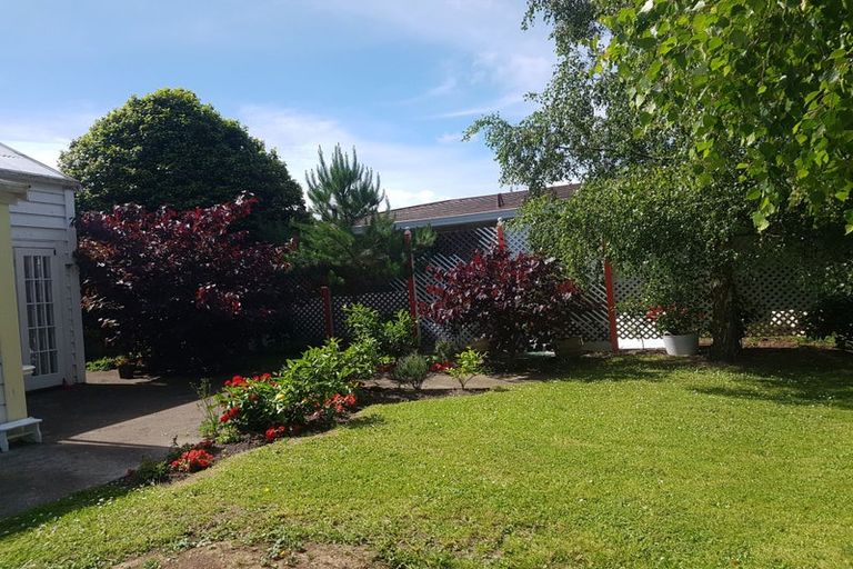 Photo of property in 86 Grey Street, Woodville, 4920