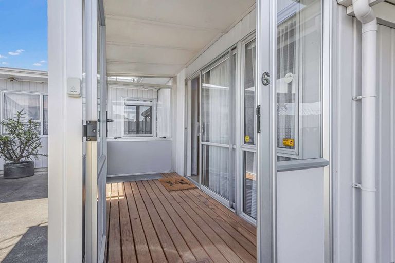 Photo of property in 6 Gipps Place, Tamatea, Napier, 4112