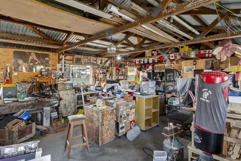 Photo of property in 25 Lyell Road, Outer Kaiti, Gisborne, 4010