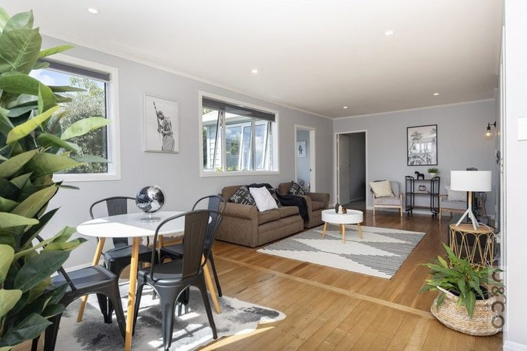 Photo of property in 23 Kaipara Portage Road, Riverhead, 0820