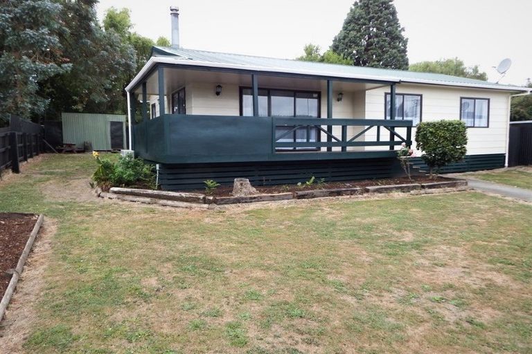 Photo of property in 19 Vera Street, Marton, 4710