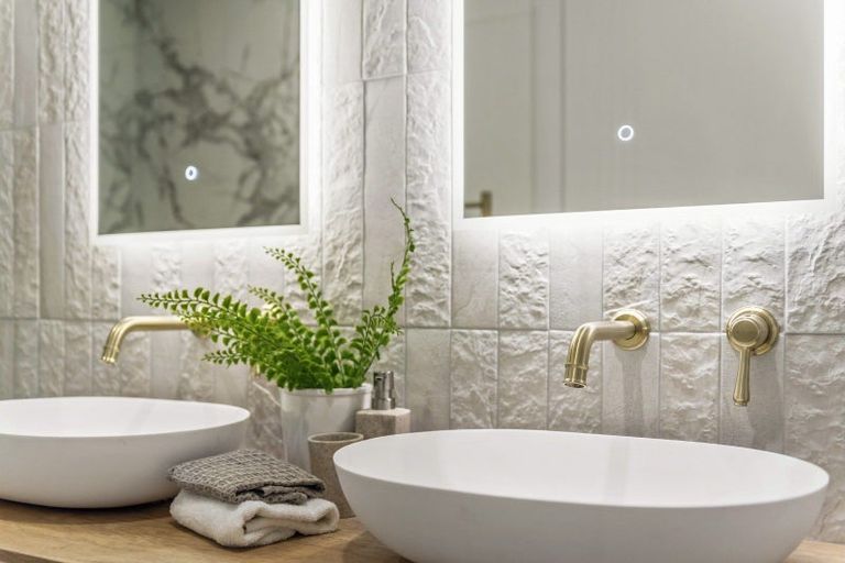 Photo of property in 15 Edward Street, Riverhead, 0820