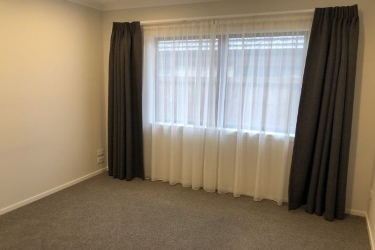 Photo of property in 10u2 Heath Street, Saint Andrews, Hamilton, 3200