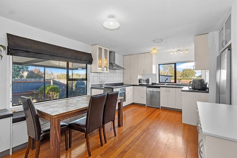 Photo of property in 28 Moore Street, Rolleston, 7614