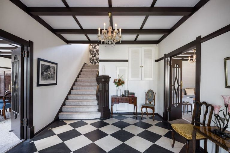 Photo of property in 70 Queen Street, Cambridge, 3434