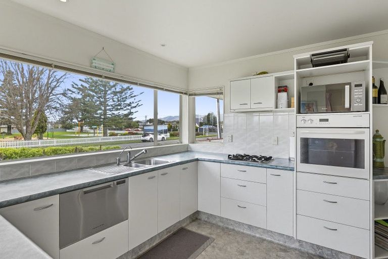 Photo of property in 174 Bath Street, Levin, 5510