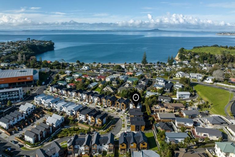 Photo of property in 34 Seafarer Crescent, Stanmore Bay, Whangaparaoa, 0932