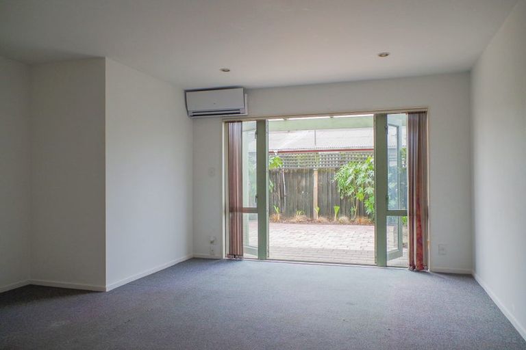 Photo of property in 3/61 Champion Street, Edgeware, Christchurch, 8013