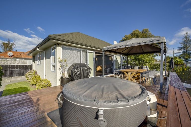 Photo of property in 2 Storkey Street, Marewa, Napier, 4110