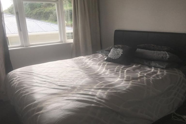 Photo of property in 198 Sievers Grove, Cannons Creek, Porirua, 5024