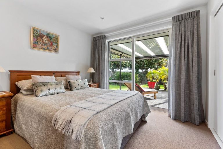 Photo of property in 2 Keene Drive, Bell Block, New Plymouth, 4312