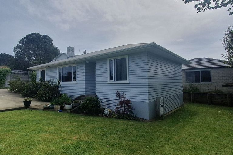 Photo of property in 53 Bayly Road, Blagdon, New Plymouth, 4310