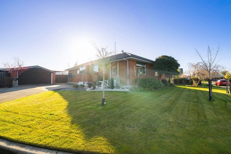 Photo of property in 14 Blakeley Place, Kaiapoi, 7630