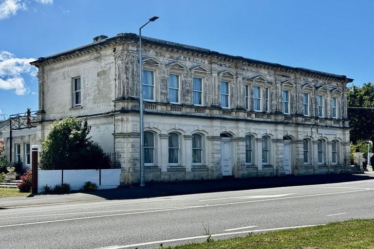 Photo of property in 51 Winters Road, Redwood, Christchurch, 8051