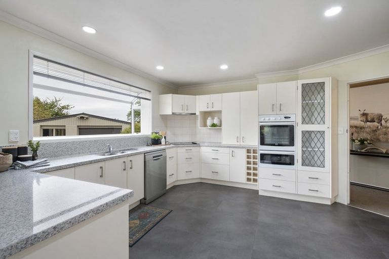 Photo of property in 197 Tutaki Road, Kelvin Grove, Palmerston North, 4470