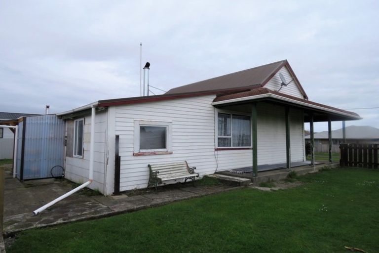 Photo of property in 127 Peel Street, Westport, 7825