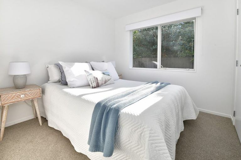 Photo of property in 17a Hatton Road, Orewa, 0931