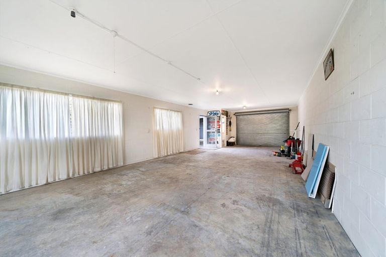 Photo of property in 7 Kotinga Avenue, Glen Eden, Auckland, 0602