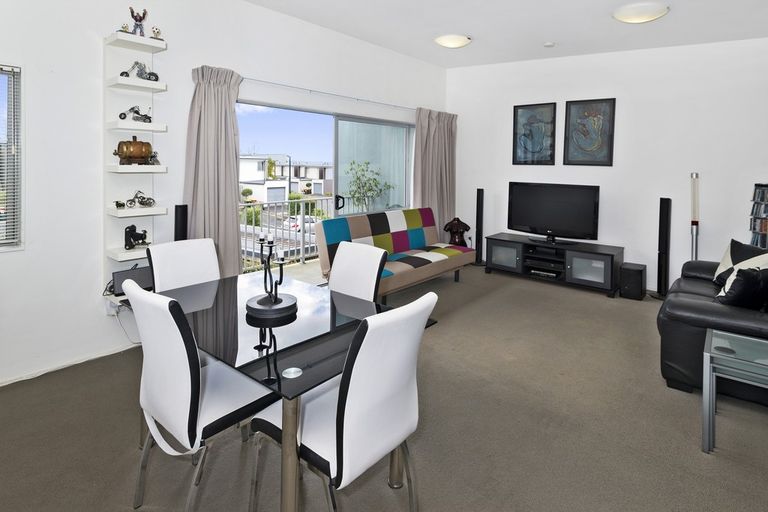 Photo of property in 97/7 Kelvin Hart Drive, East Tamaki, Auckland, 2013