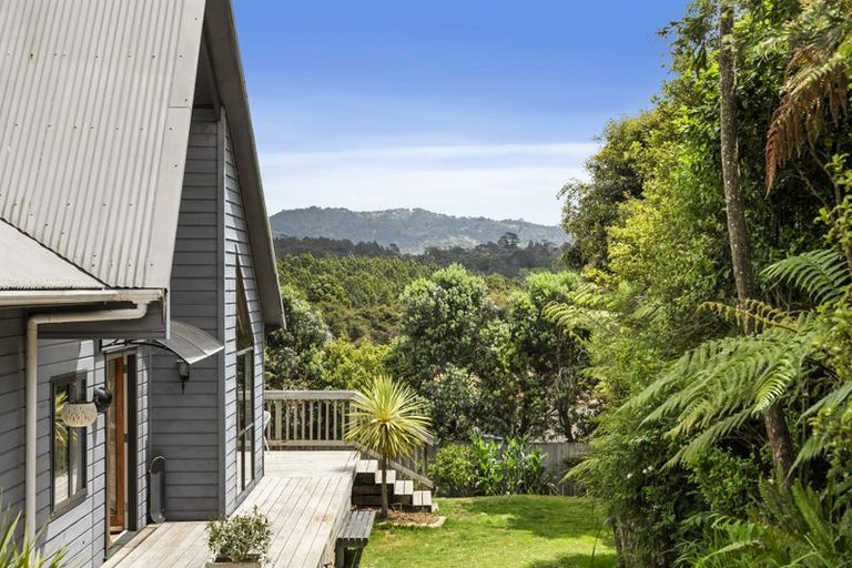 Photo of property in 43 Phillip Avenue, Glen Eden, Auckland, 0602