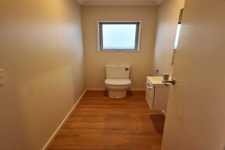 Photo of property in 141 Amesbury Drive, Churton Park, Wellington, 6037