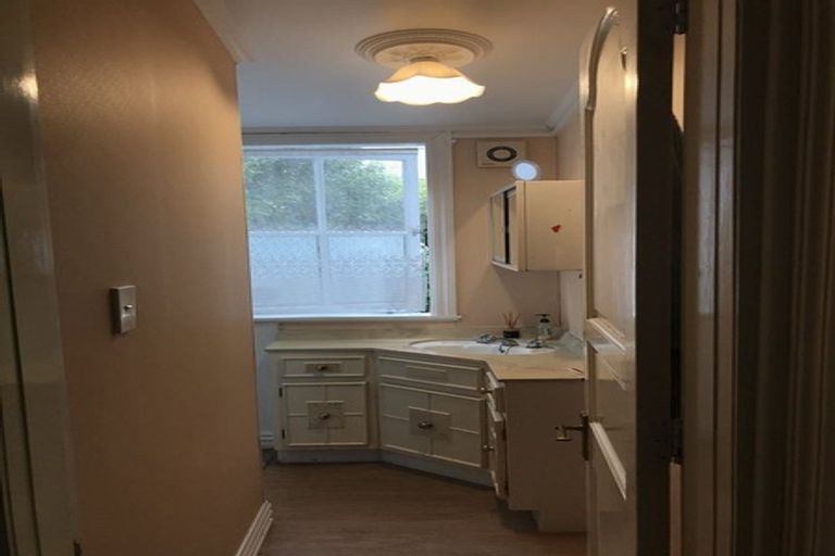 Photo of property in 10 Daniell Street, Newtown, Wellington, 6021