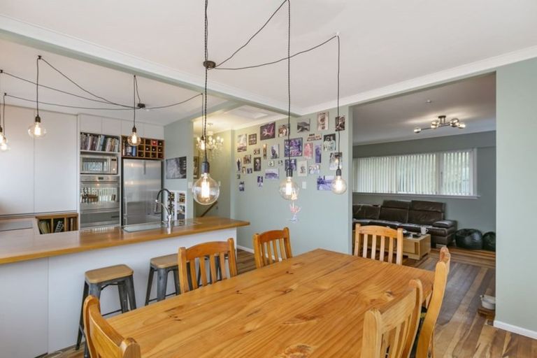 Photo of property in 19 Kingston Heights Road, Kingston, Wellington, 6021