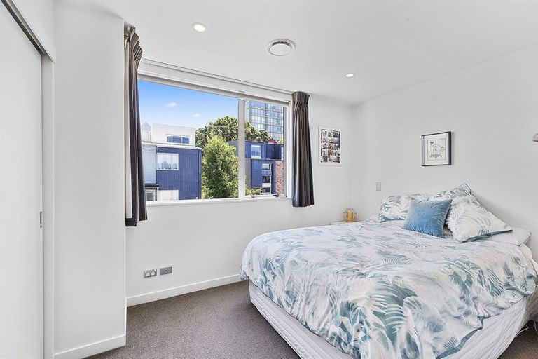 Photo of property in Altar Apartments, 36/120 Rintoul Street, Newtown, Wellington, 6021