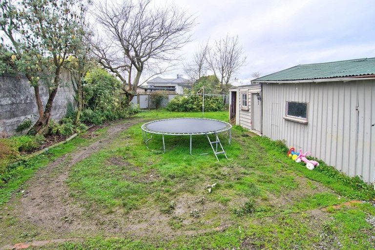 Photo of property in 30 Cambridge Terrace, Masterton, 5810