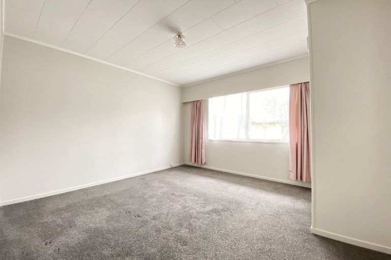 Photo of property in 2/30 Daytona Road, Henderson, Auckland, 0610