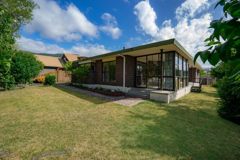 Photo of property in 39 Farnham Drive, Richmond, 7020