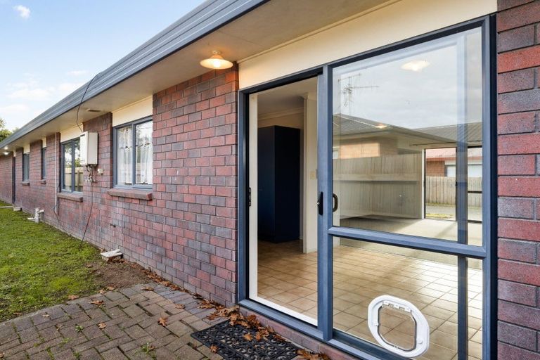 Photo of property in 9 Catalina Drive, Melville, Hamilton, 3206