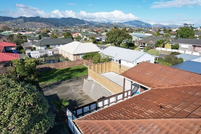 Photo of property in 80 Gray Avenue, Paraparaumu Beach, Paraparaumu, 5032
